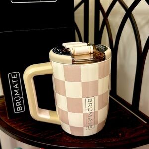NEW Brumate Tan Checkered Muv 15 Mug